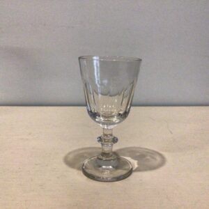 Christian 8. portvinsglas med slibninger