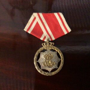 Garder foreningen 25 års jubilæums hæderstegn med bånd - højde 6.5 cm.