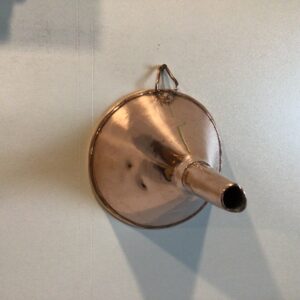 Gammel kobbertragt slagloddet og med indvendig fortinning - diameter 10.5 cm. længde 13.5 cm