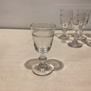 Berlinois snapseglas med båndslibning - Holmegaard Glasværk - højde 8.5 cm.