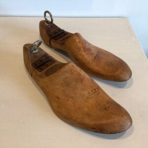 Et par Record skolæste i træ - størrelse 6