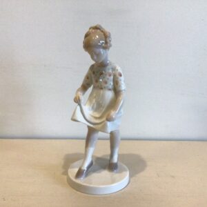 B&G pige figur nr. 1794 i porcelæn - højde 20 cm. - 1. sortering