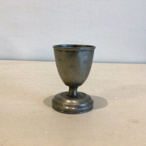 Tin æggebæger 1800 tallet - højde 7 cm.