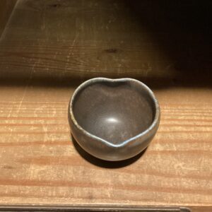 Saxbo skål #30 - design Eva Stæhr-Nielsen - højde 5 cm. dia. 6.5 cm.