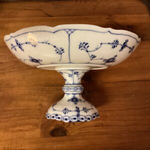 Royal Copenhagen Musselmalet halvblonde opsats nr. 710 - diameter 23.5 cm. højde 13.5 cm. - mellem år 1894 og 1922-