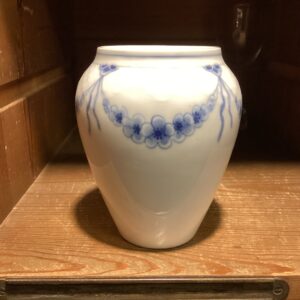 B&G vase i porcelæn højde 12.5 cm. - 1. sortering