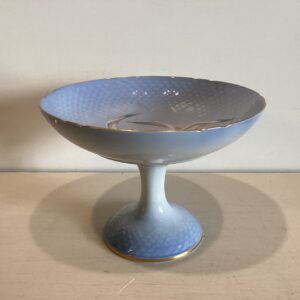 B&G Måge kageopsats i porcelæn - højde 15 cm. - diameter 20 cm. - 1. sortering