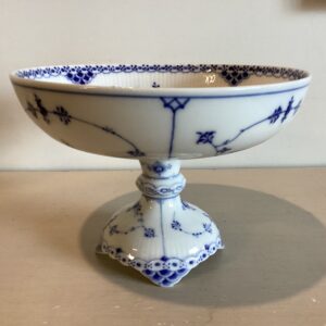 Royal Copenhagen Musselmalet halvblonde opsats nr. 513-514 - 1. sortering - diameter 20 cm. højde 14.5 cm.