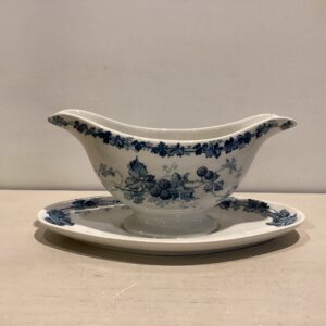 Villeroy & Borch Brombeere saucekande i fajance - længde 22 cm. højde 10.5 cm.