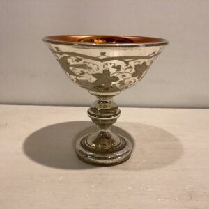 Fattigmands Sølvopsats prydet med fugle og blade skålen indvendigt forgyldt - højde 15 cm. - diameter 14 5 cm. - flot stand