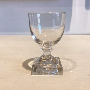 Gorm den Gamle klart portvinsglas fra Holmegaard/Kastrup Glasværk - højde 9.3 cm.